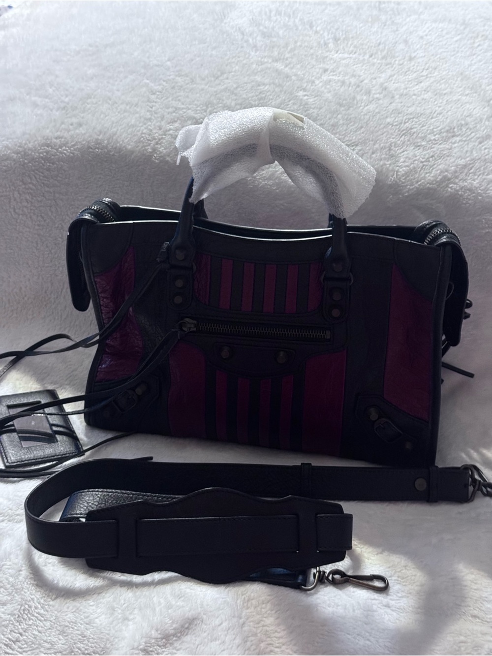 Balenciaga Classic City Marine Bordeaux, Red/Black. - Picture 5 of 6